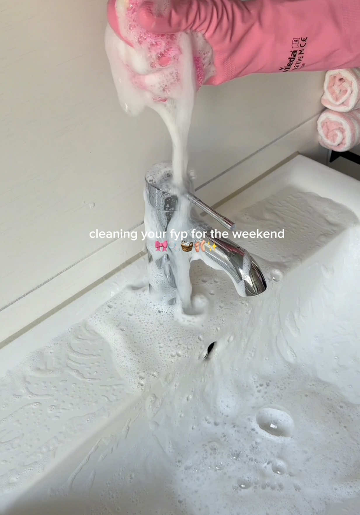 @withlisasophie