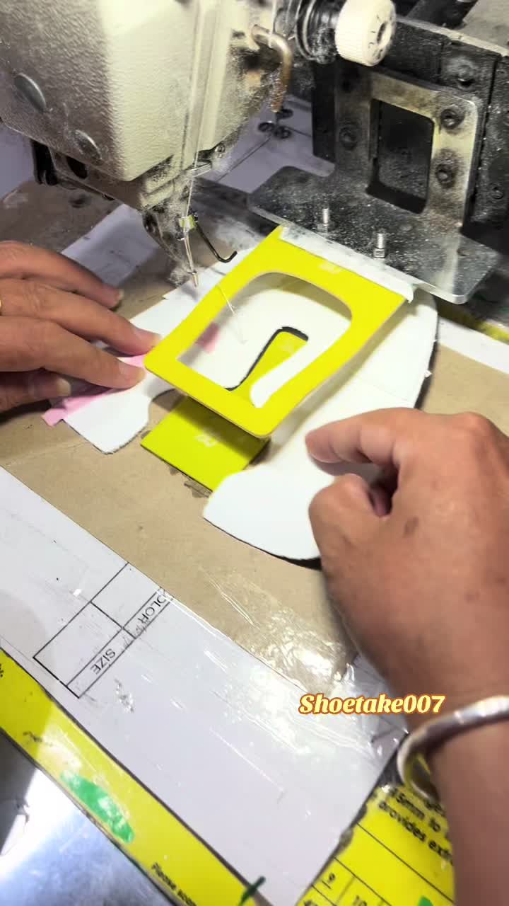 @SHOETAKE