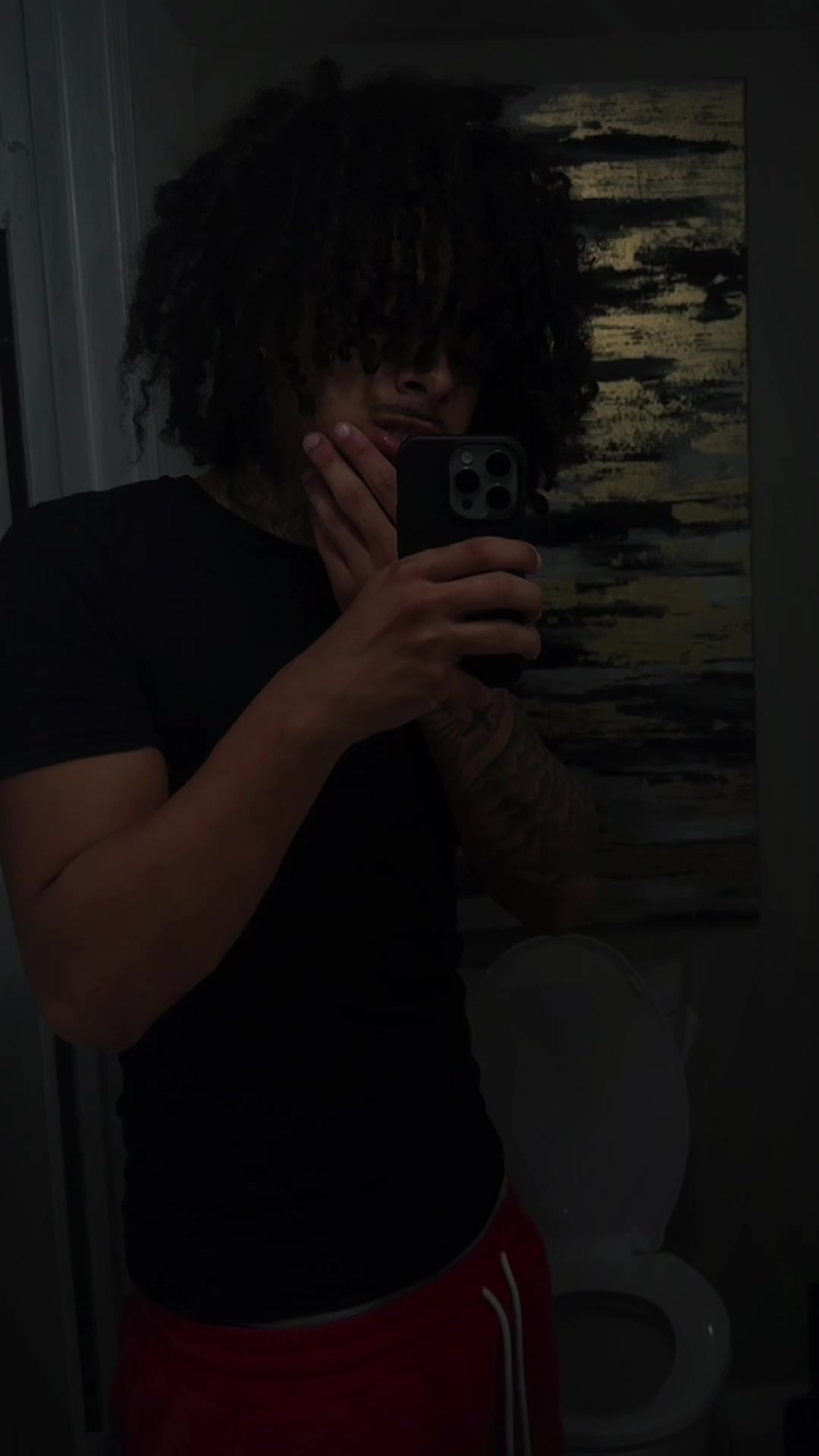 @🏚️