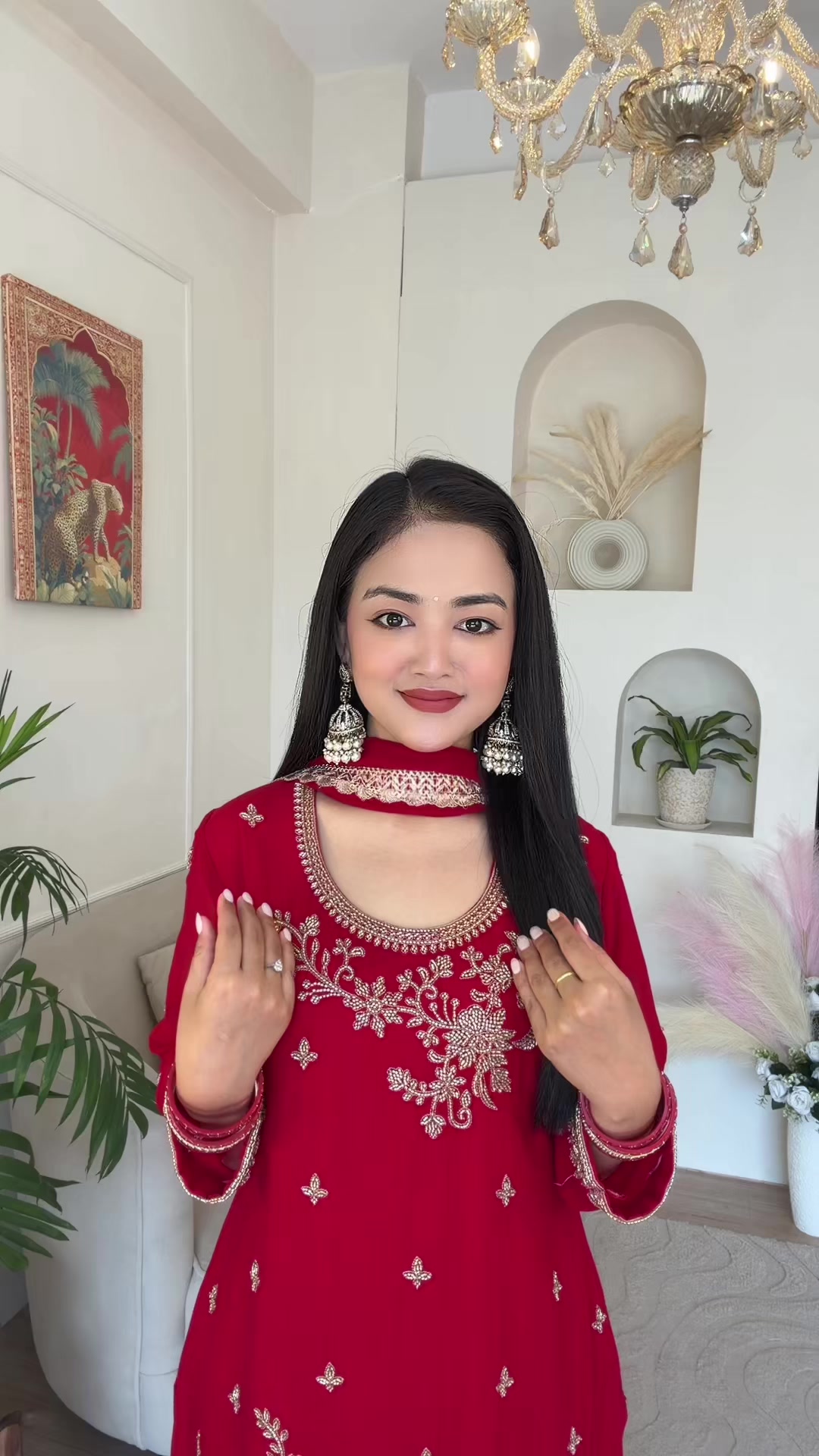 @Naina_TheAttire