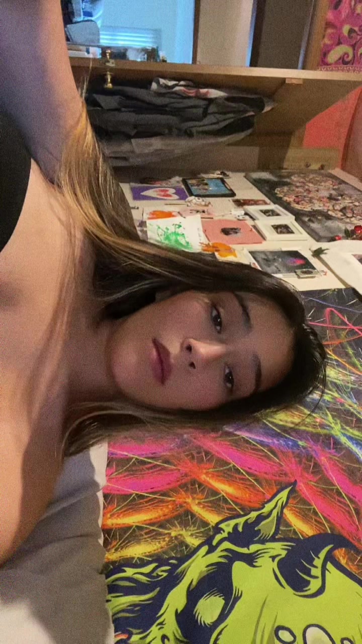 @genesis💋