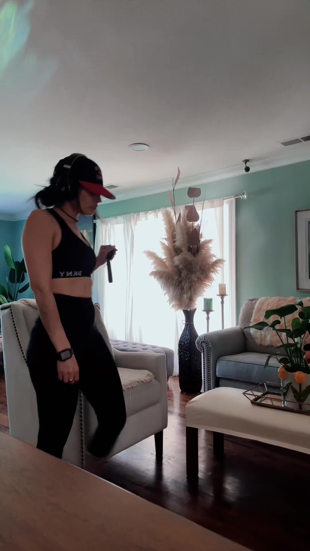 @Lovely_CarlyByrne