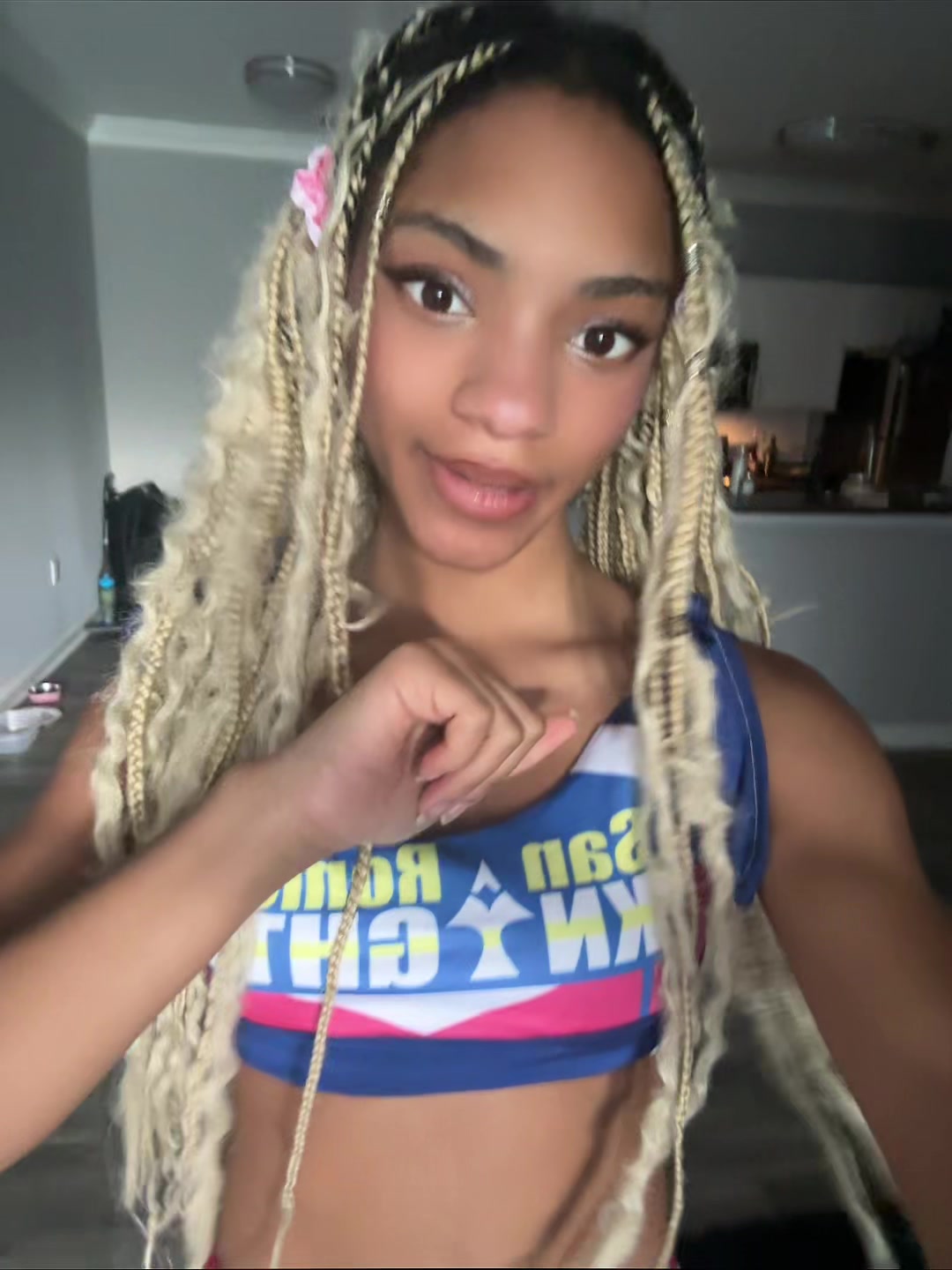 @Glowup1