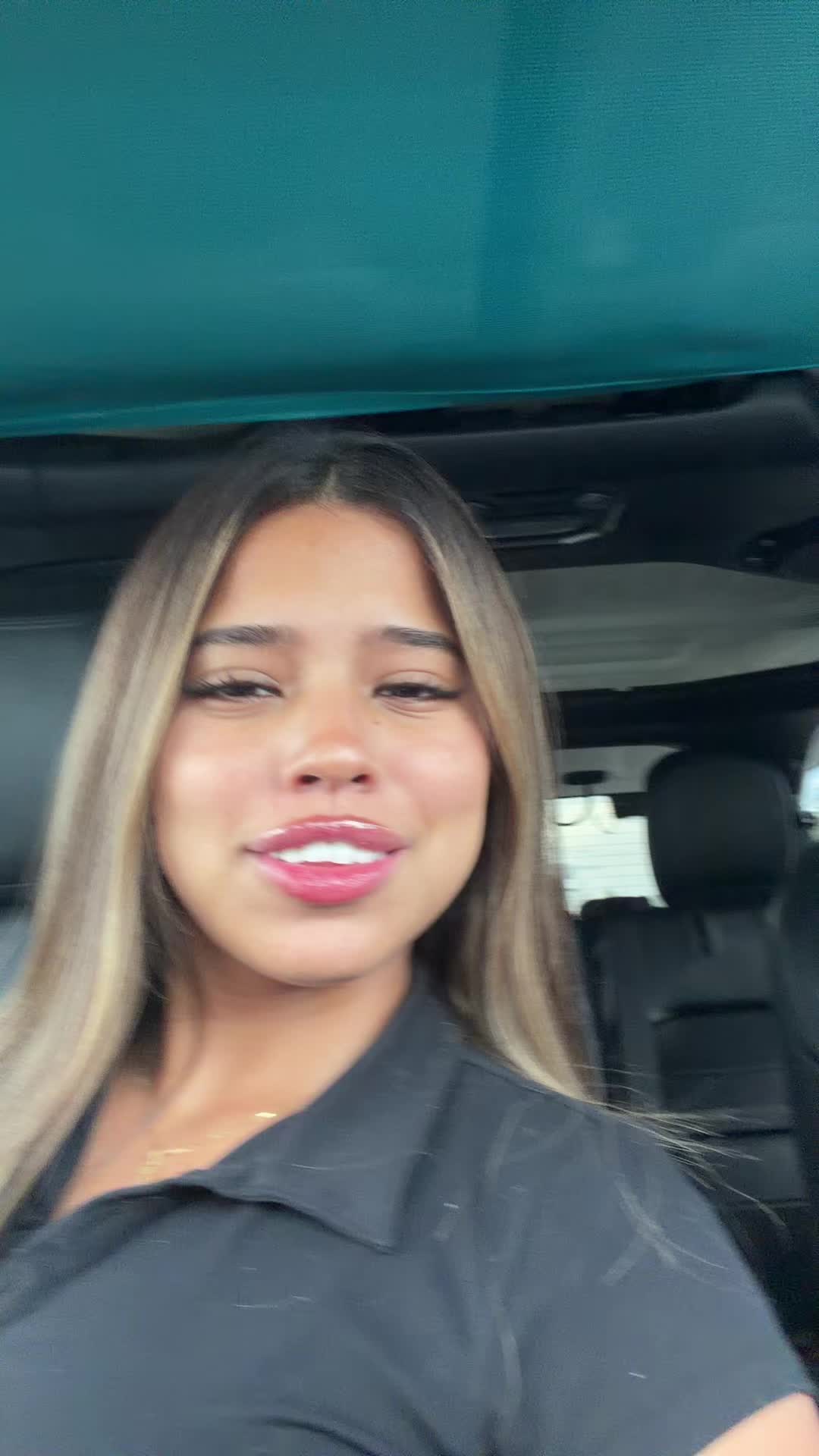 @daniela
