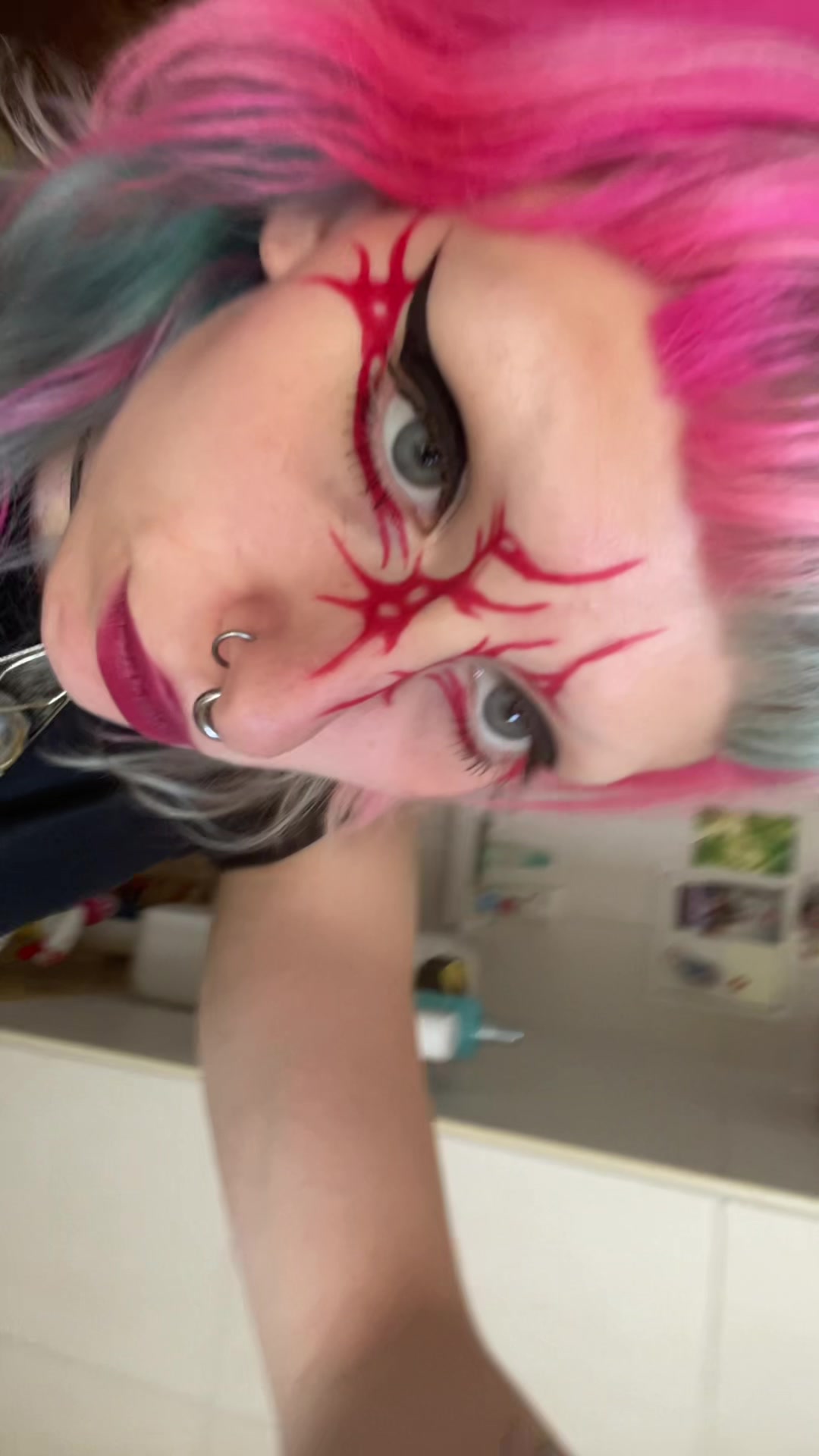 @weirdlywelldressed