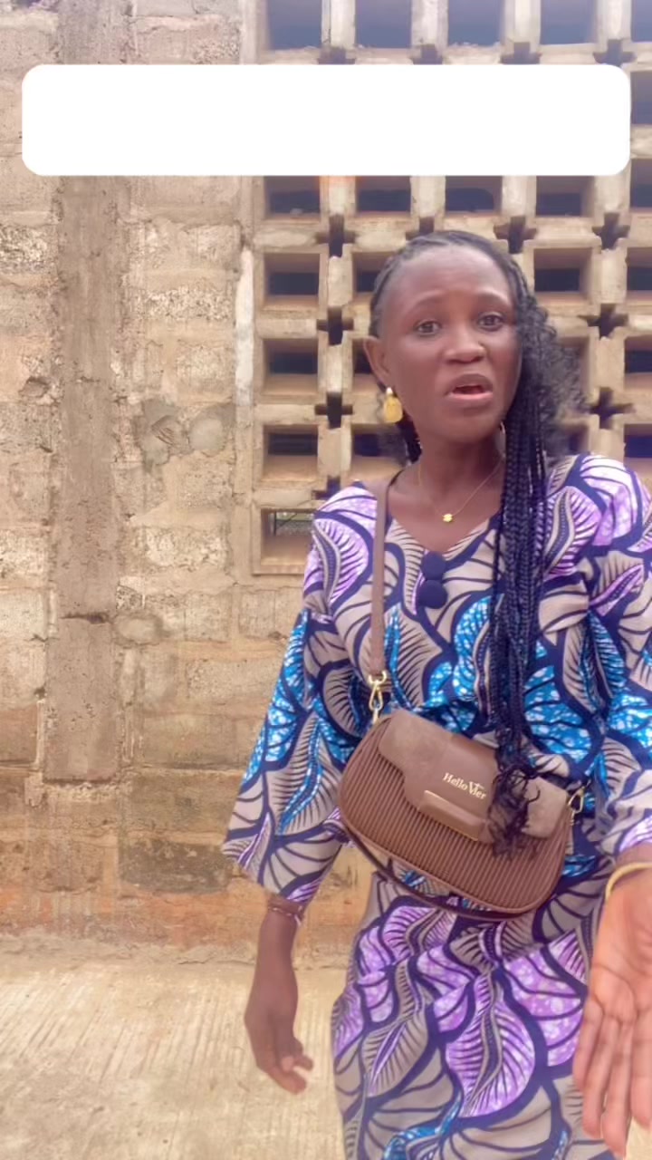 @NKM nail&rsquo;s Maman na conteneur