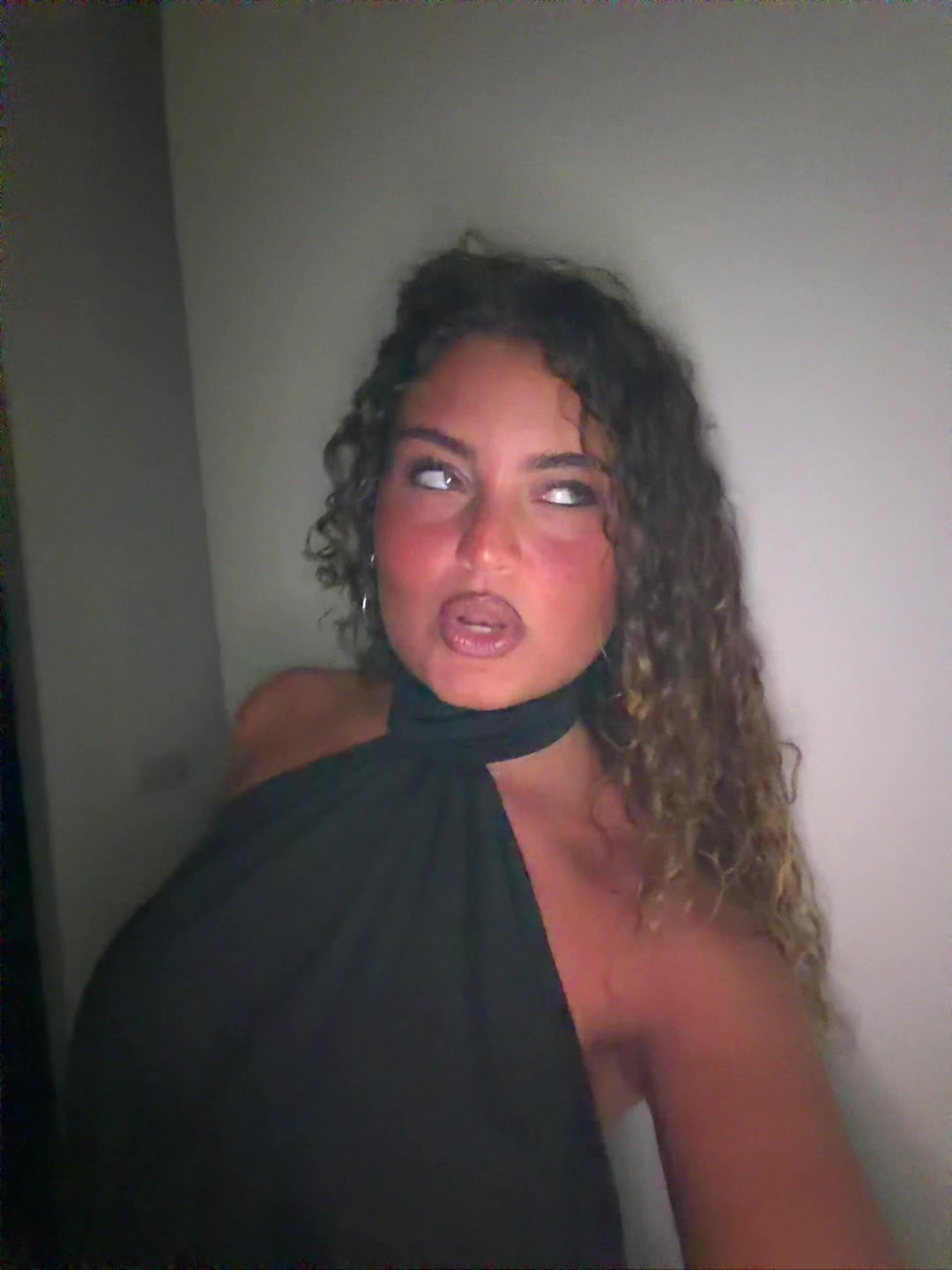 @rebbb💋💋