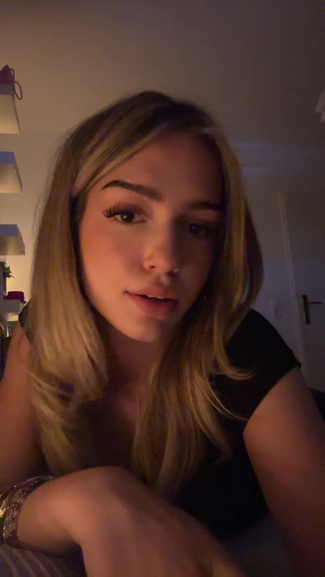@dgirl