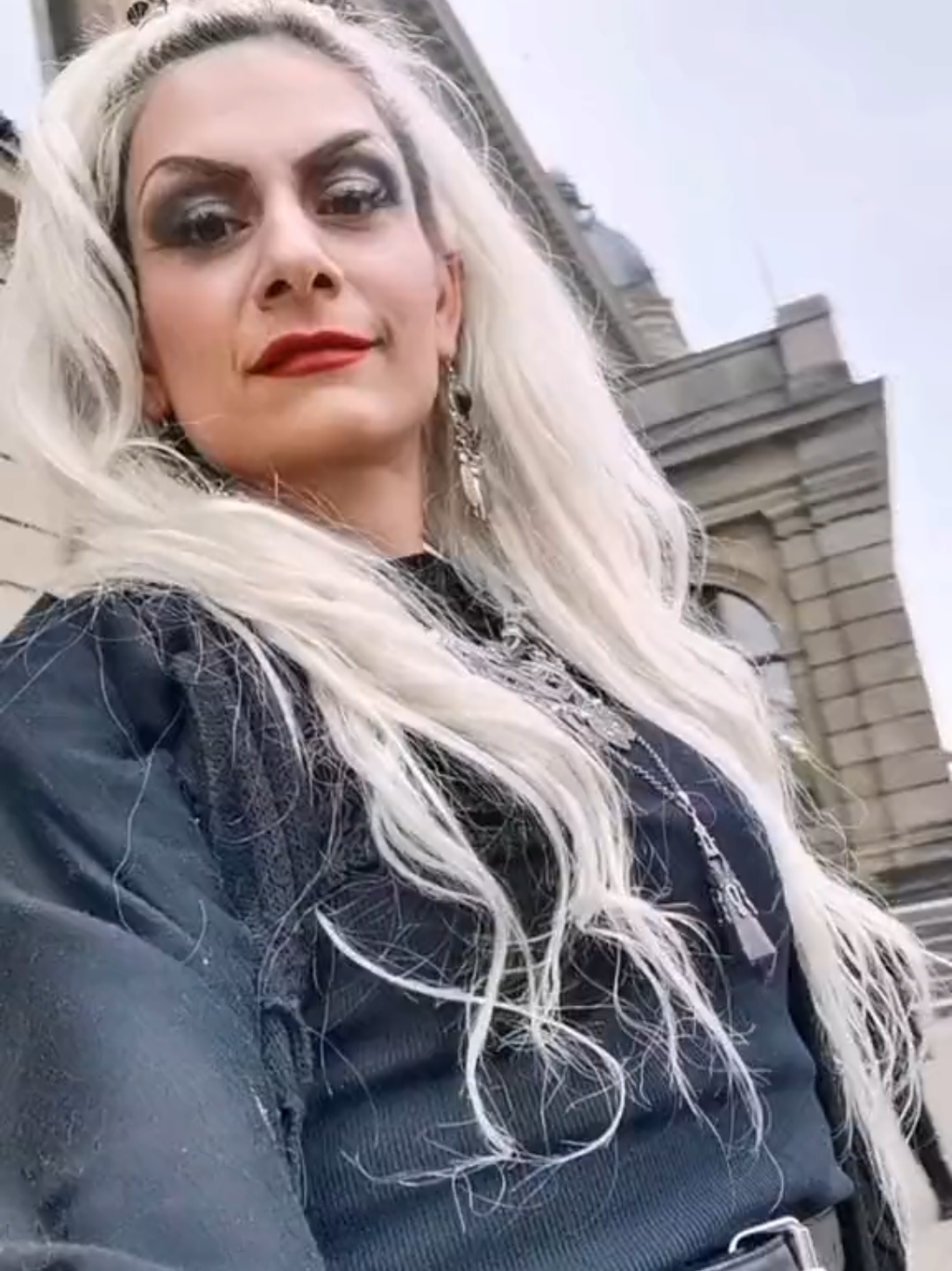 @Herzfabrik