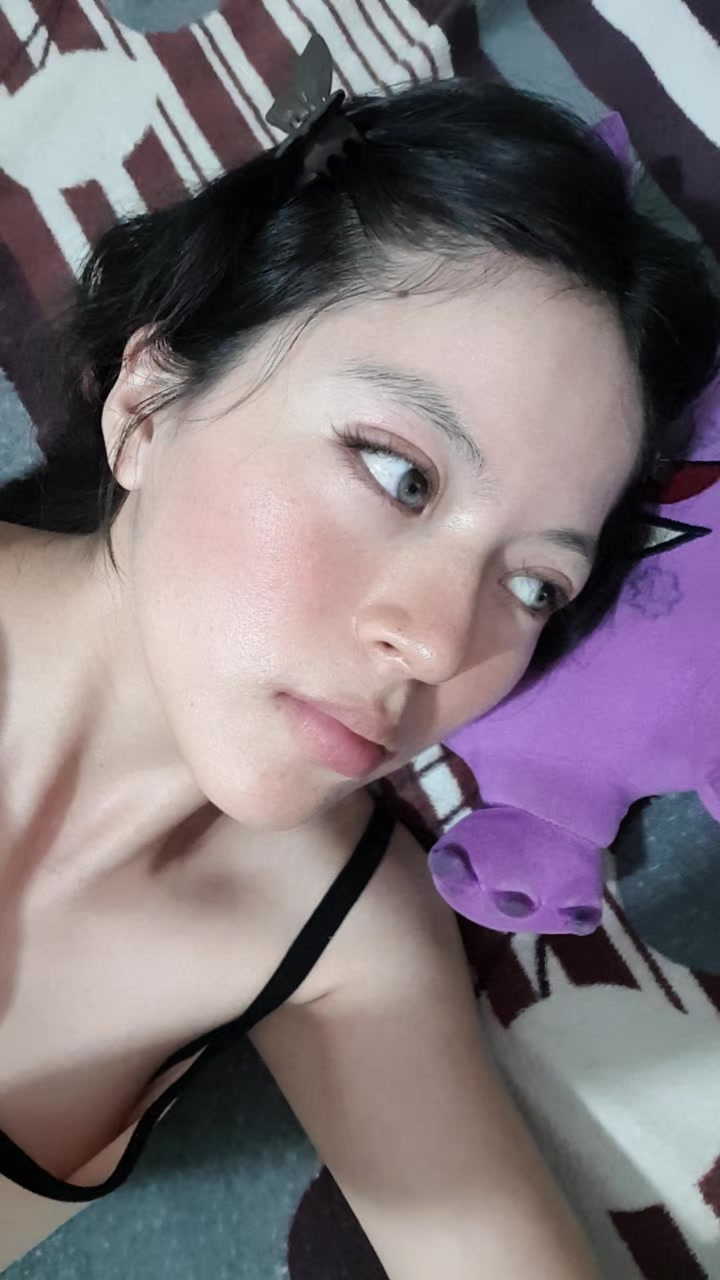 @Naydú🖤🌱