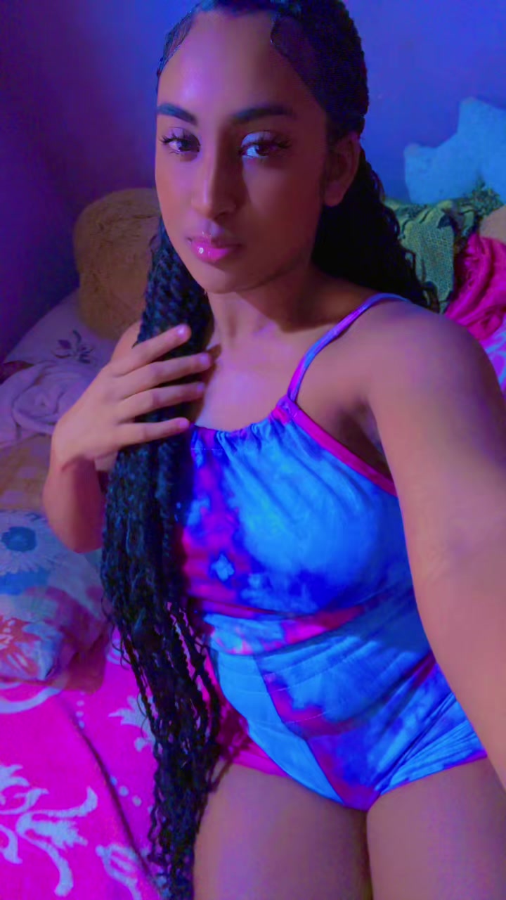 @Riri 🦋