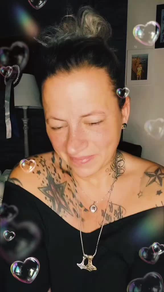 @LöwinmitriesenHerz