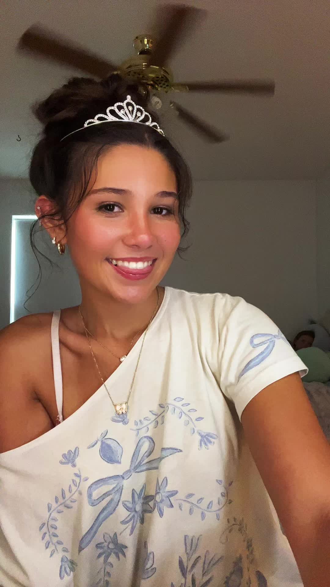 @🦄