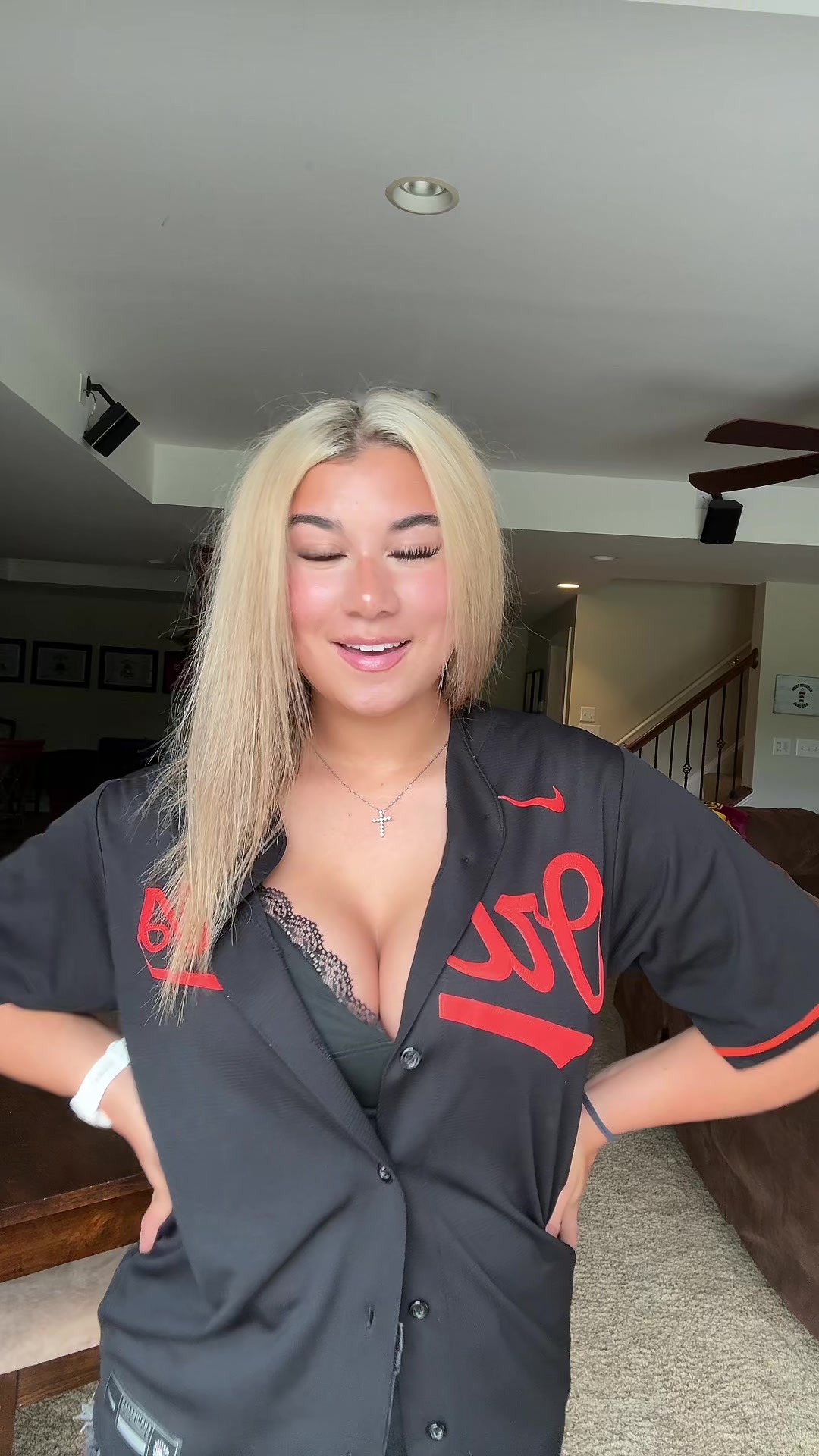 @kaylaaaa