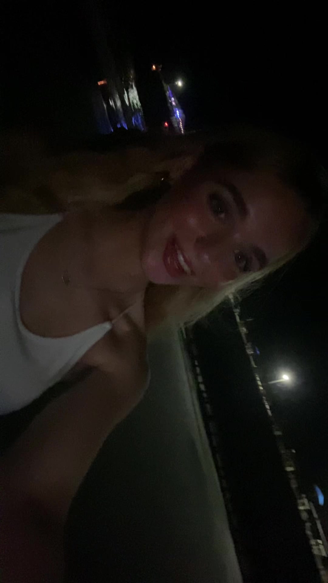 @isabella