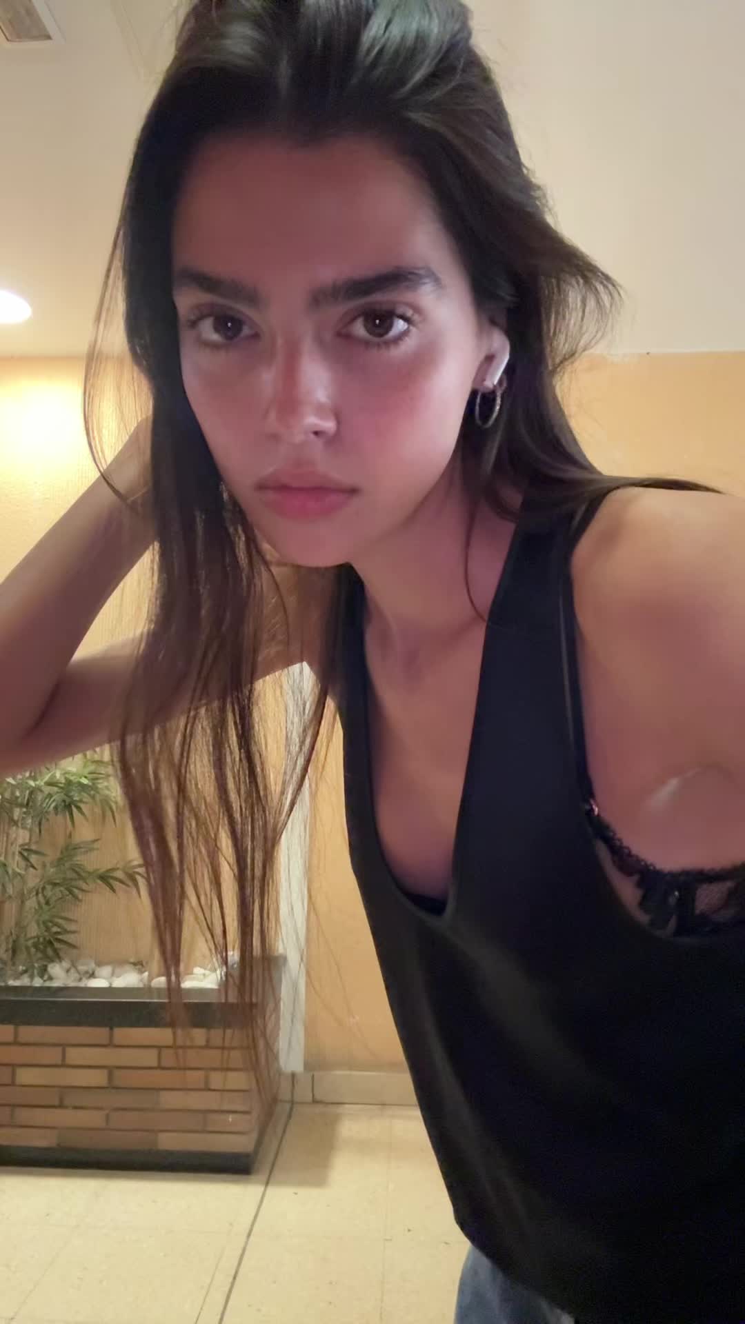 @laurentsears