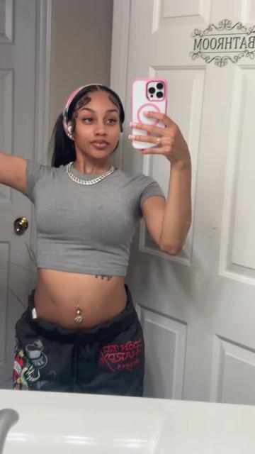 @Tinyy🦋🥀