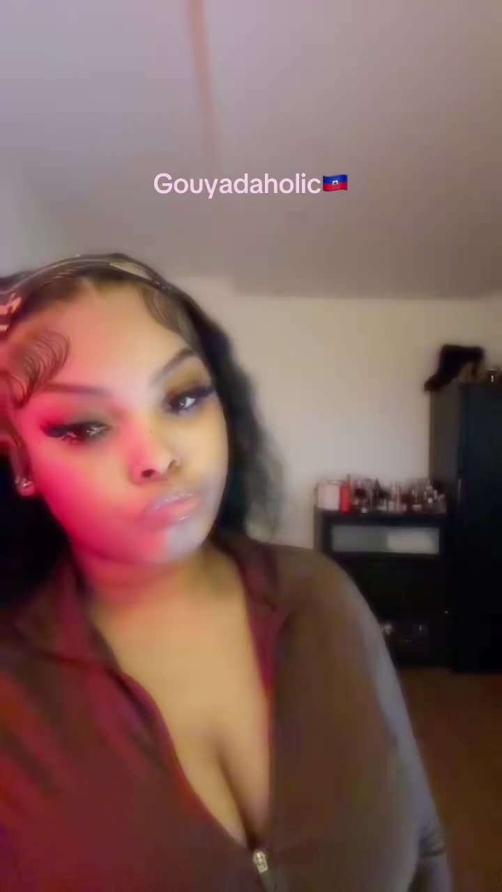 @veeegaass👄