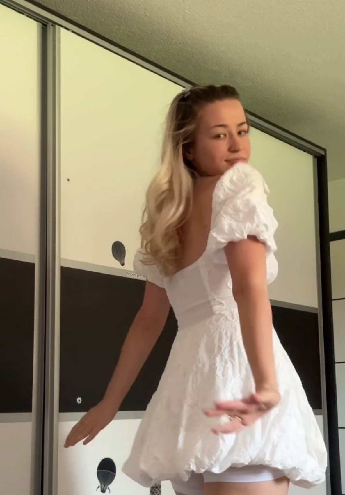 @Amiraa