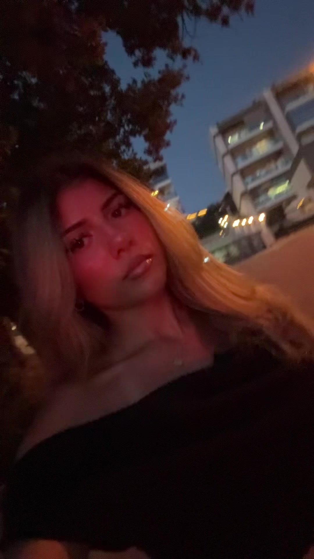 @𝒍𝒂𝒓𝒂🪽