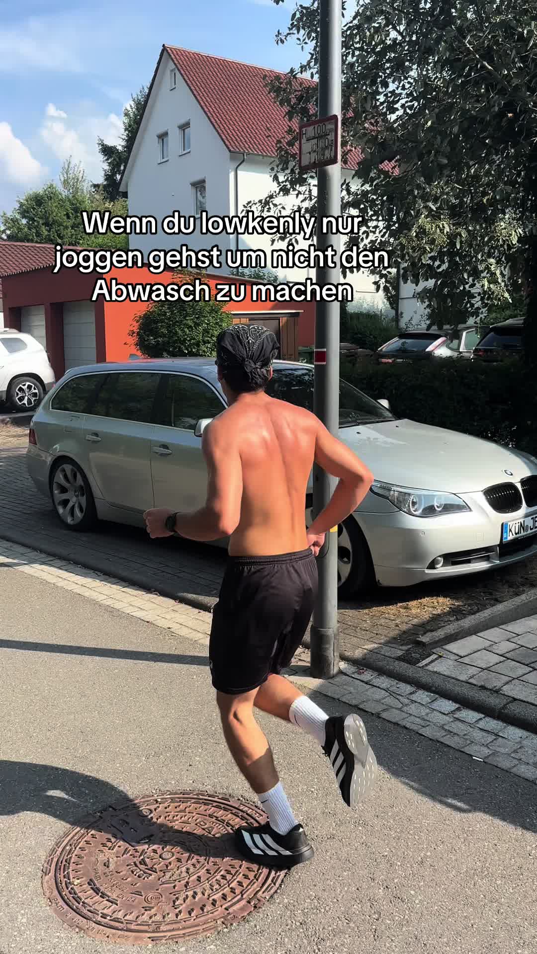 @agon_tri