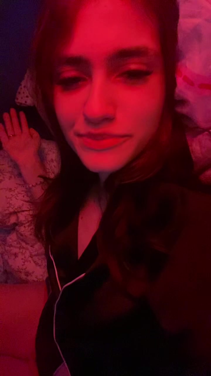 @Julie❦