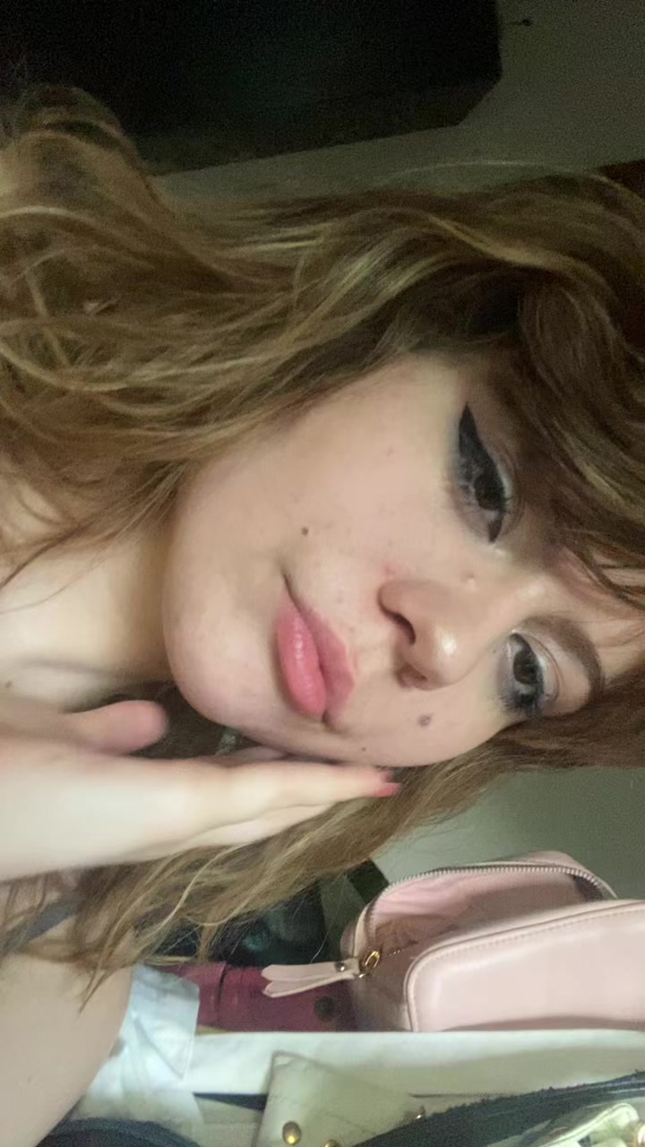 @carolzita ☥