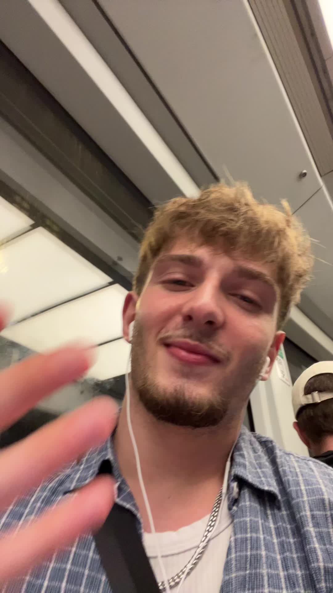 @2xmaxi