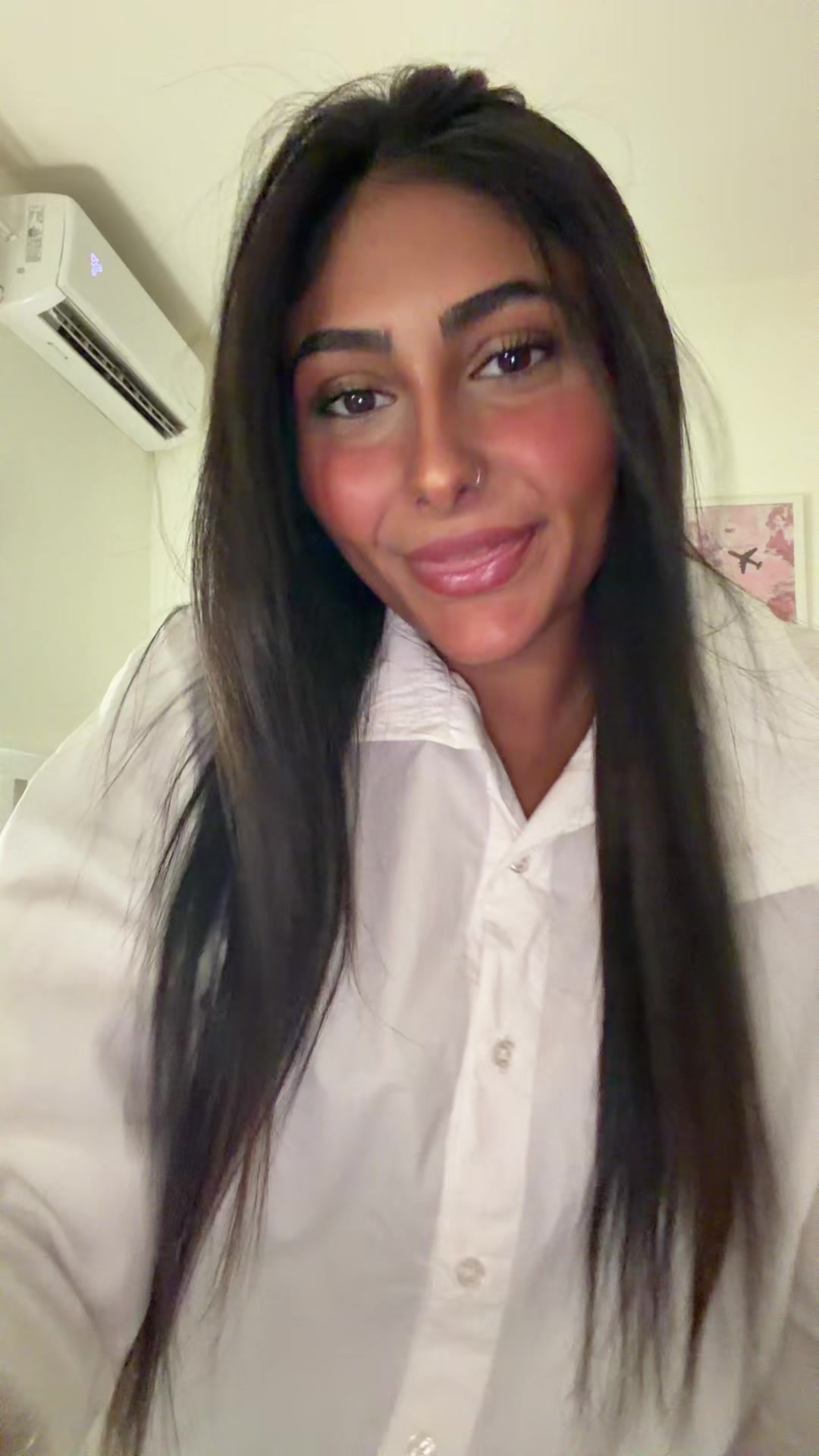 @Leahshamai
