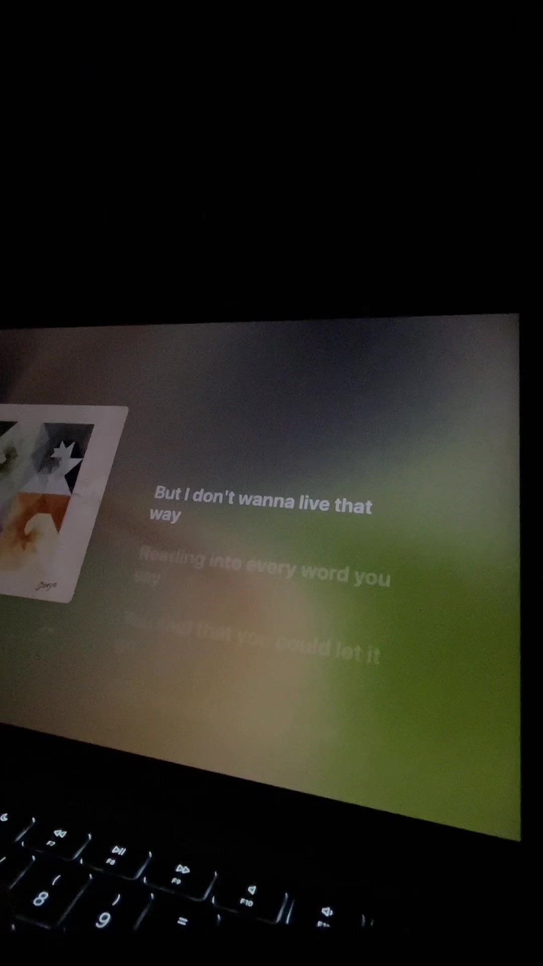 @lyrics_lens0