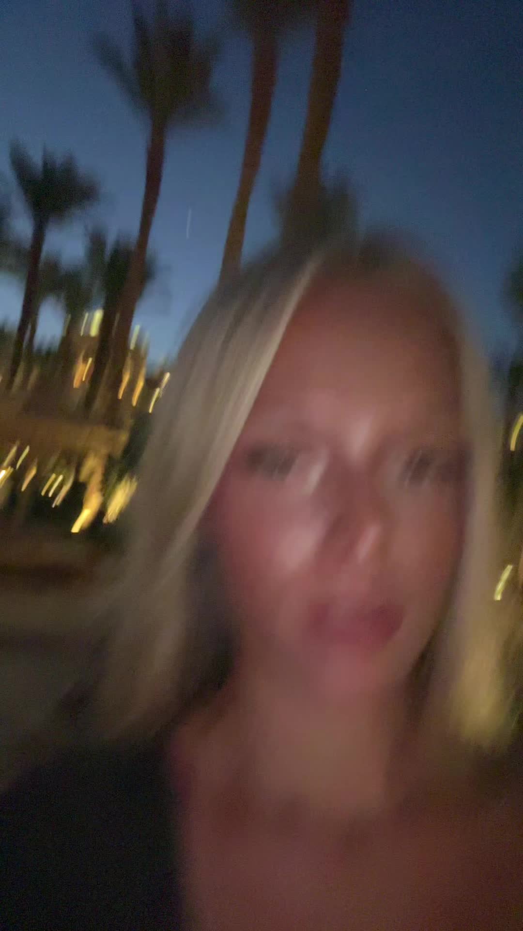 @𝐙𝐨𝐞𝐲