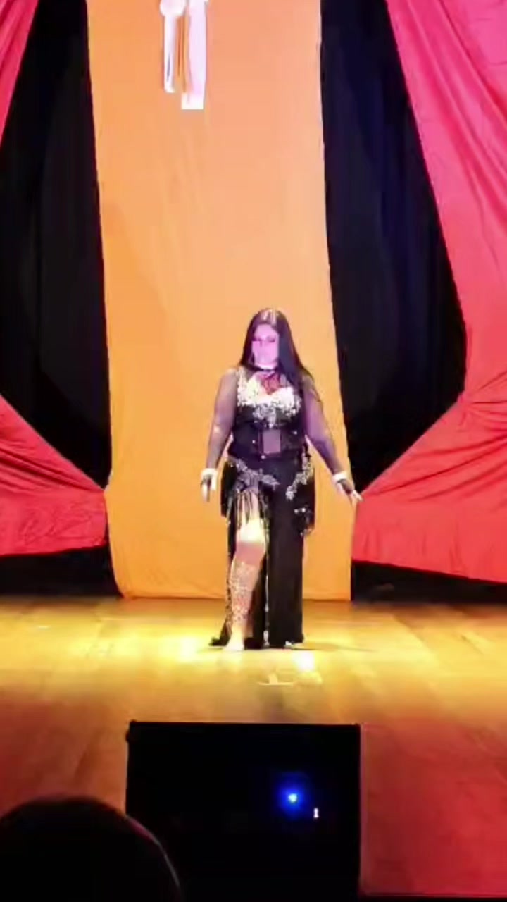 @Elisa Binnaz