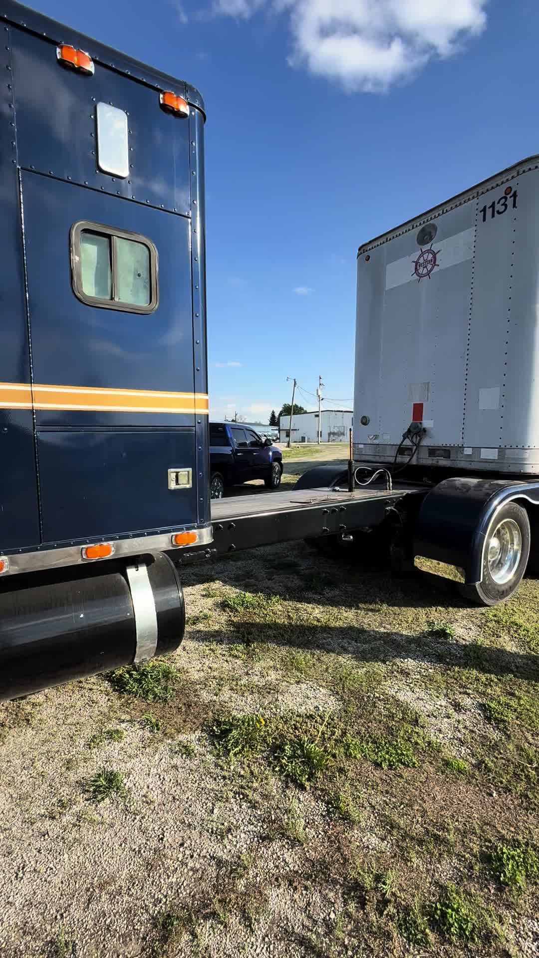 @LexingtonTruck&Trailer