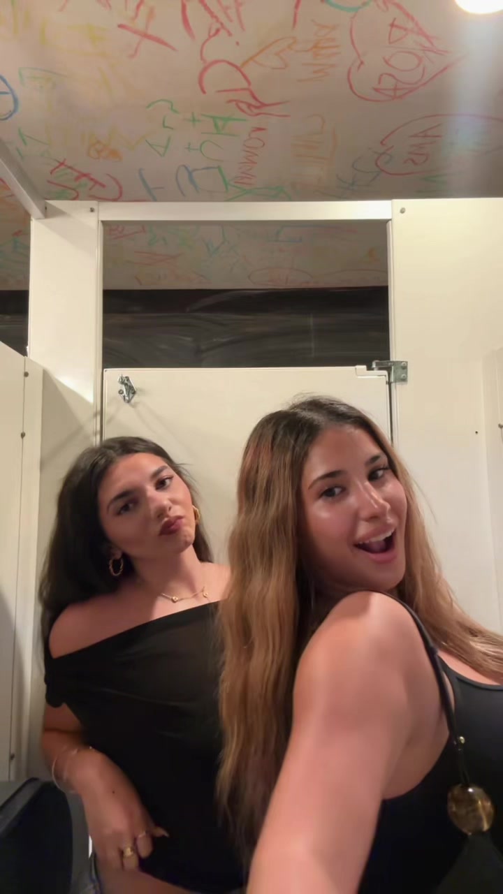 @Mia