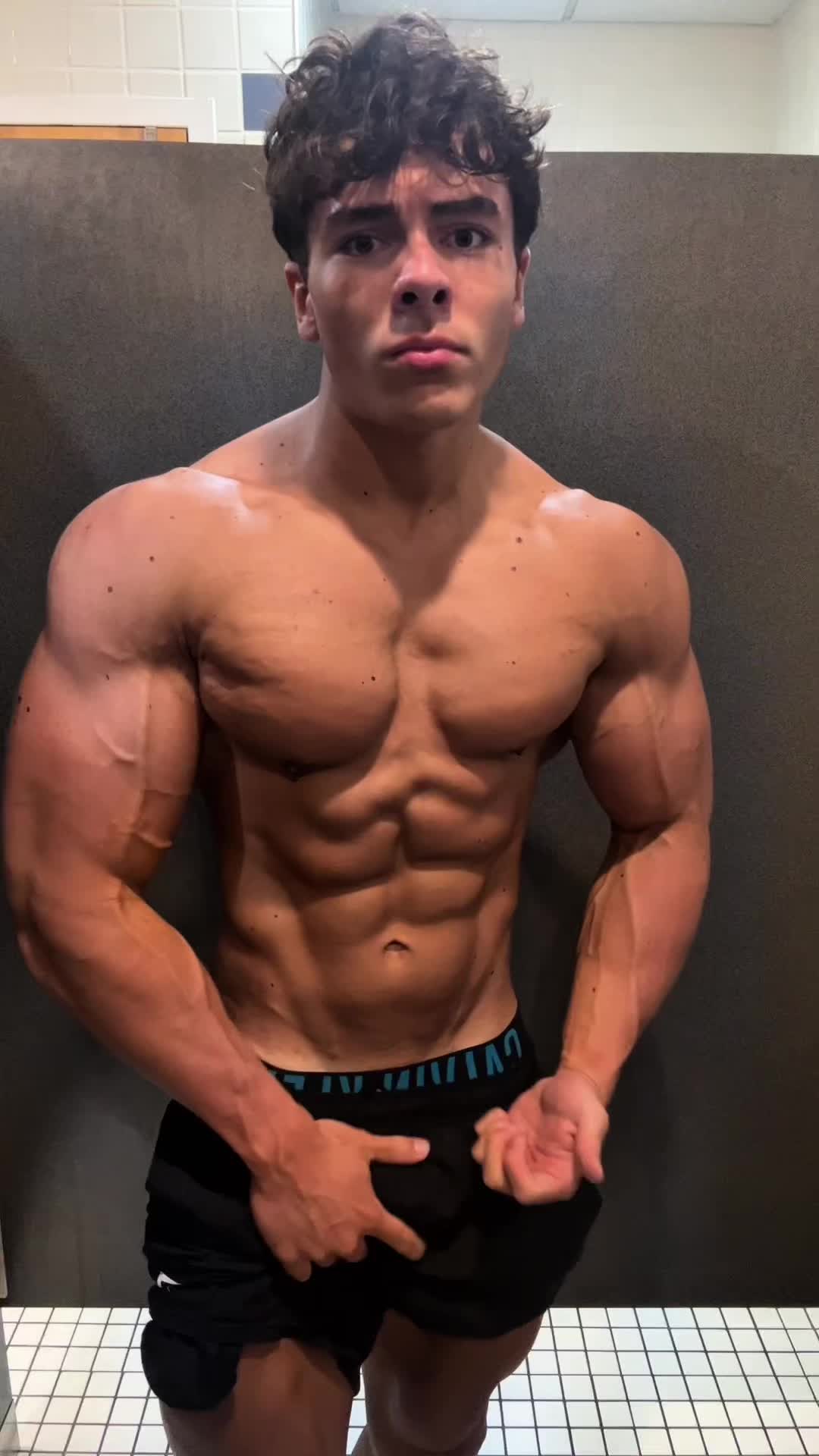 @nikolai