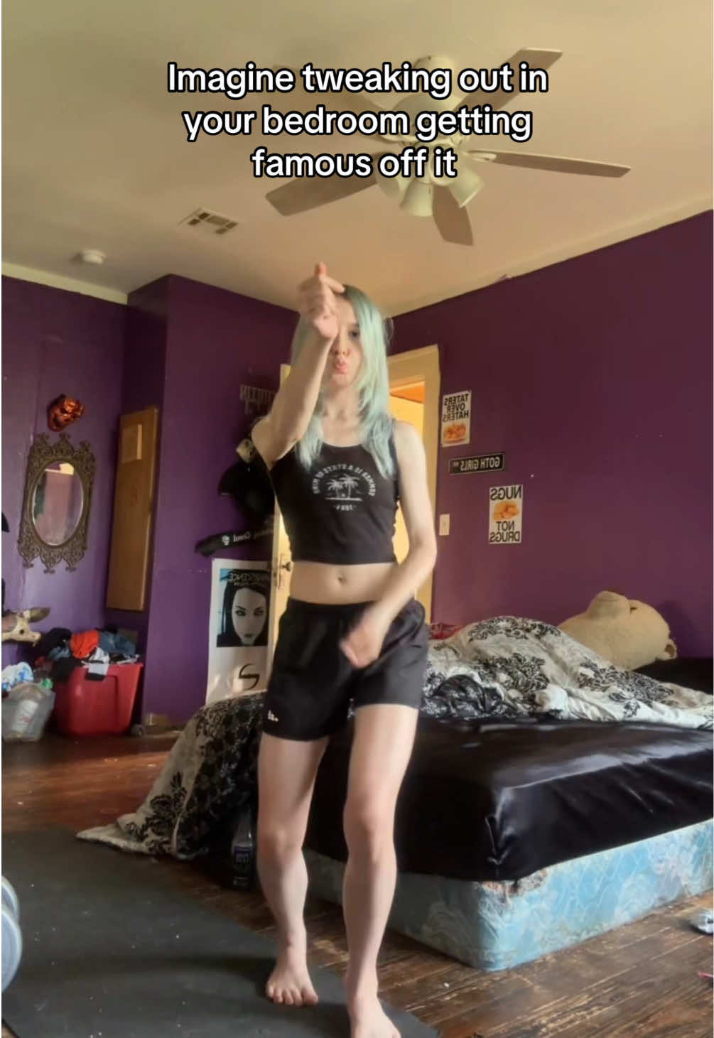 @GothgirlHarls