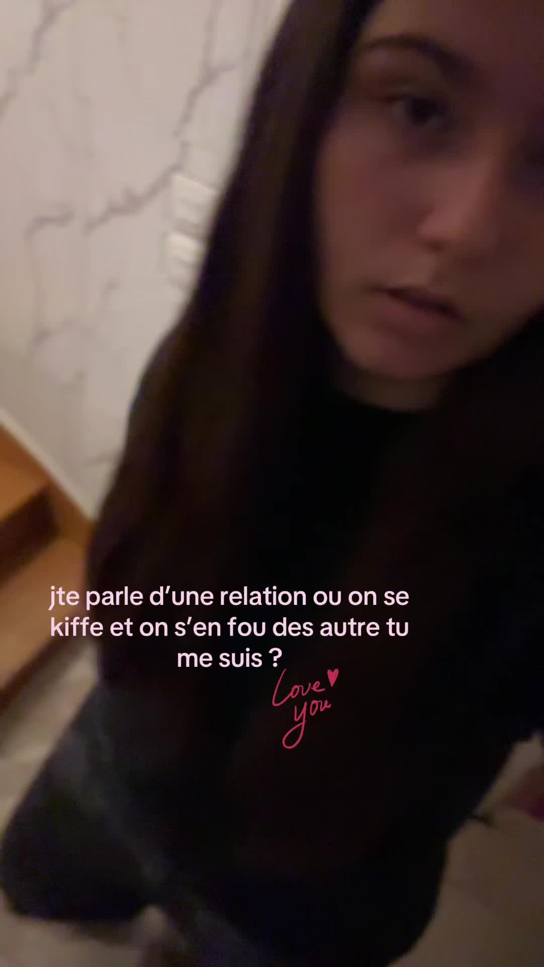 @👩🏽❤️💋👩🏽