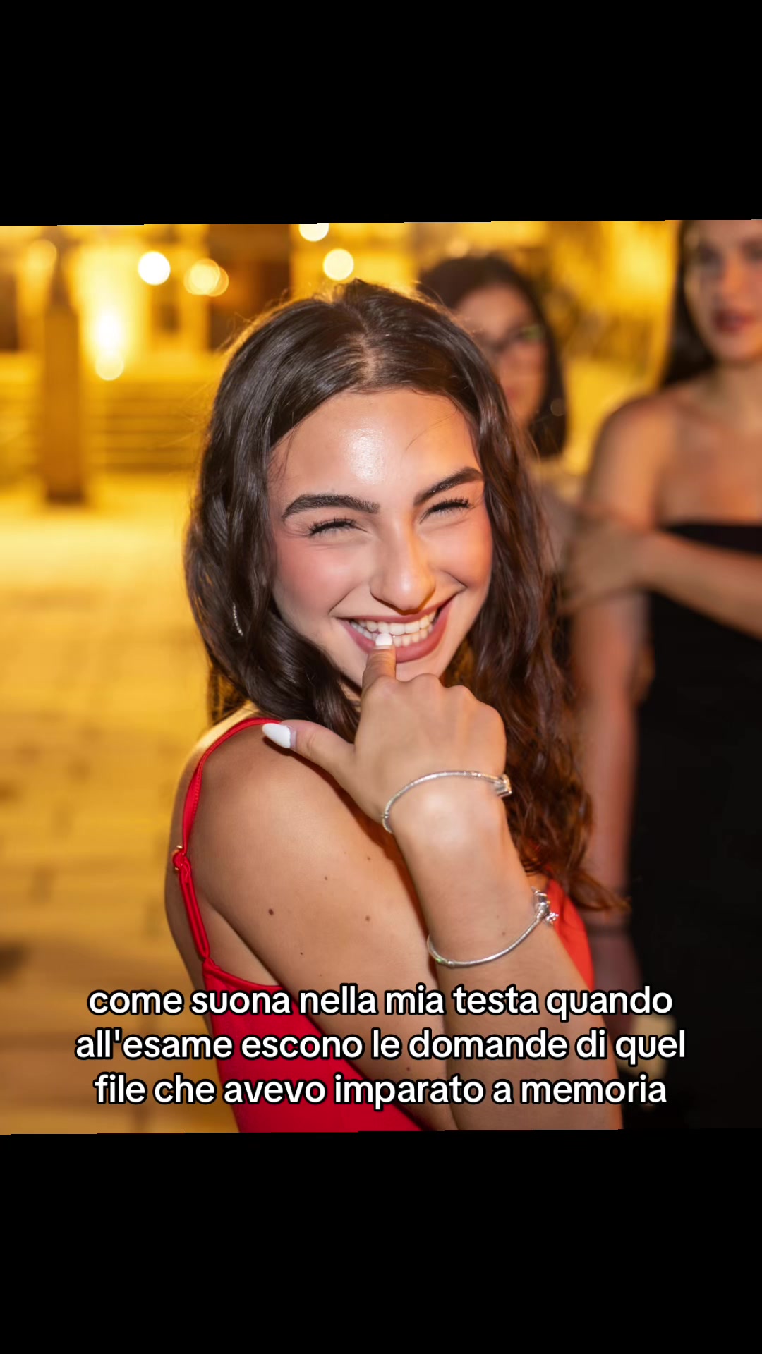 @Adelepzz