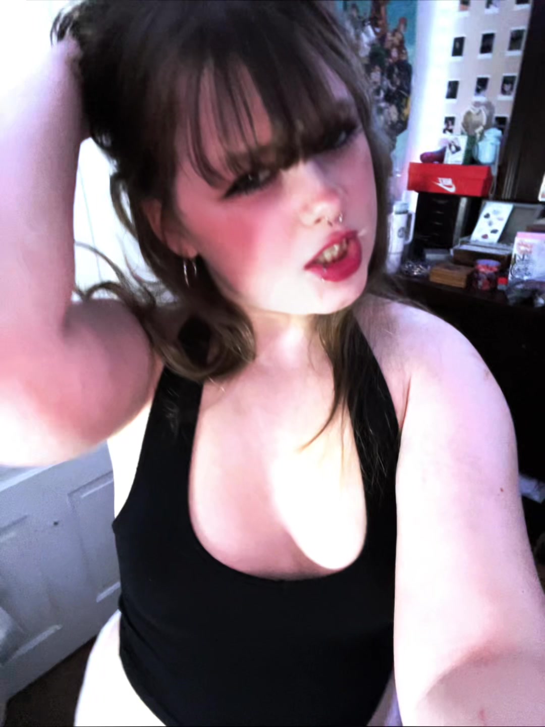 @𝓈𝒽𝒾𝓃𝑒・❥・