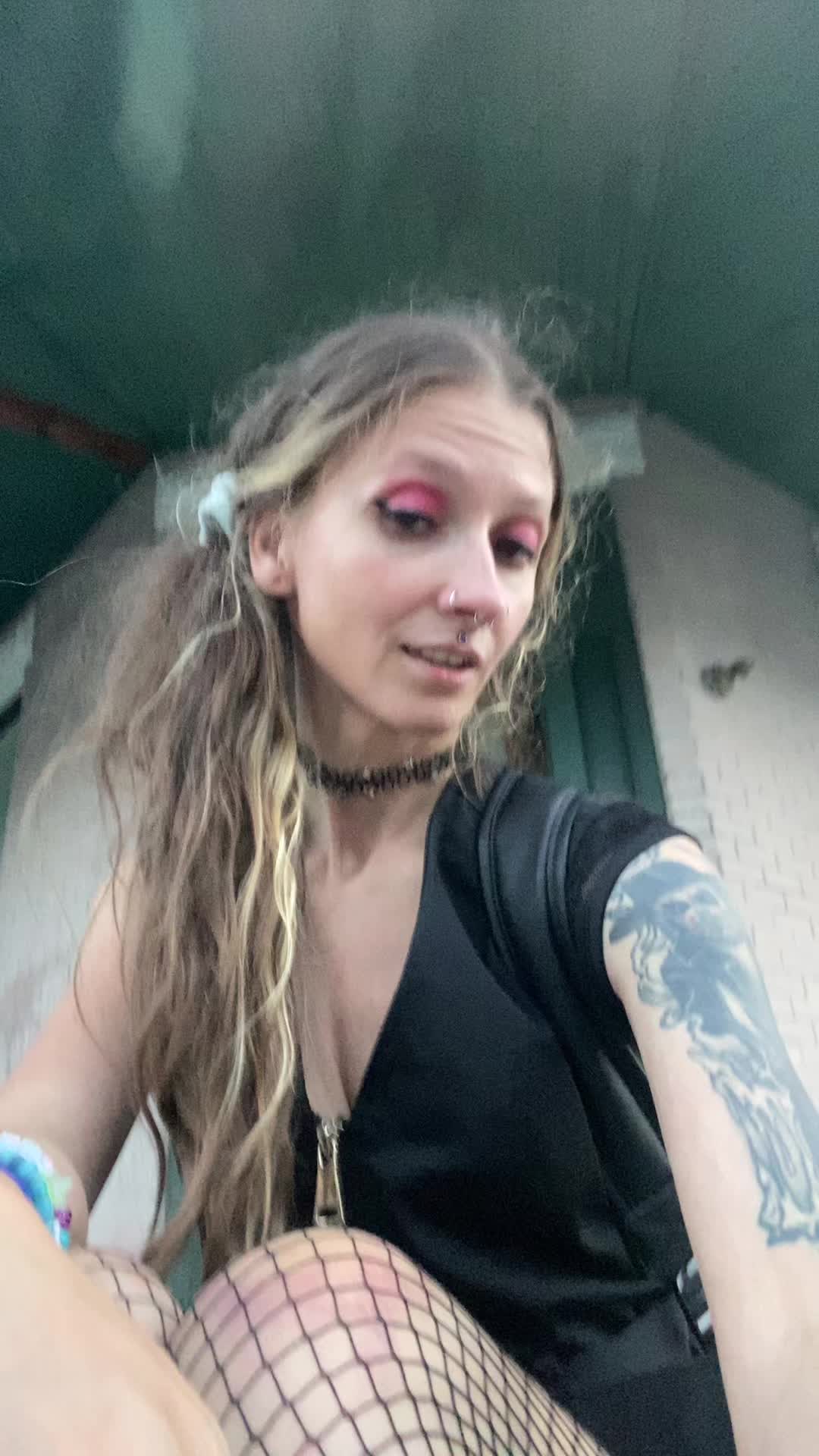 @Bad_intentions_Brooke