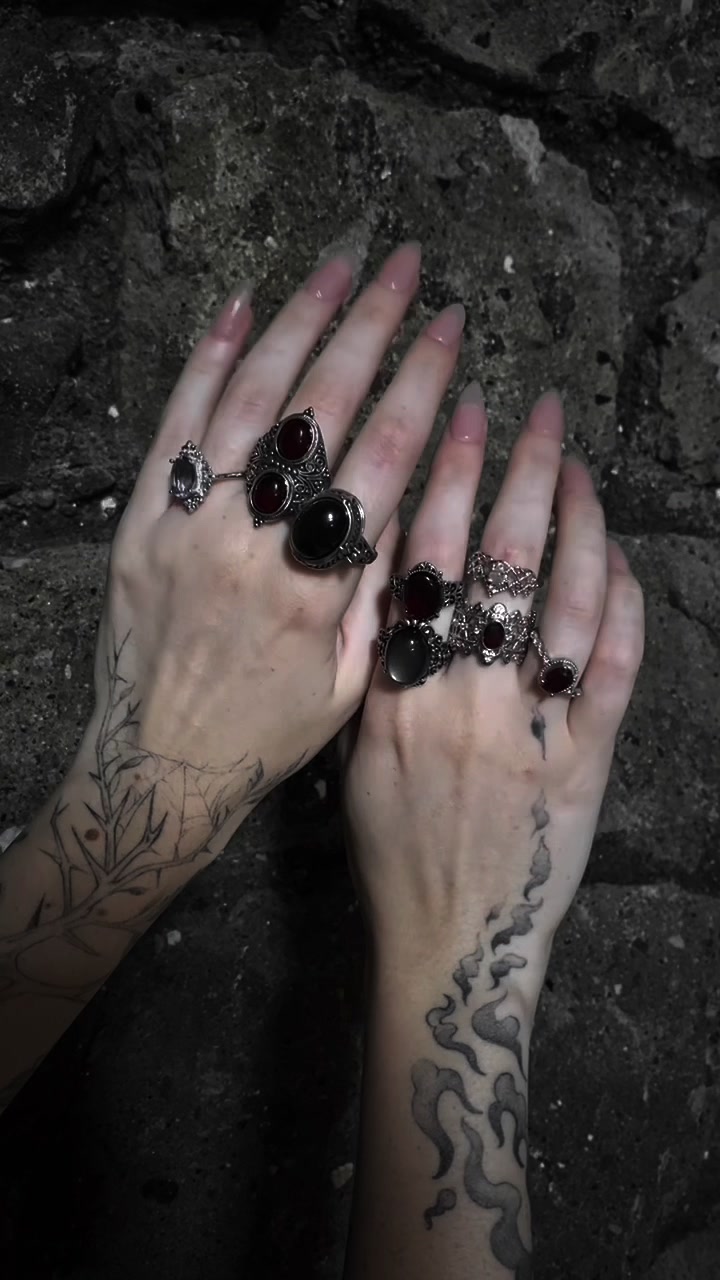 @sibylcrystals 🧚🏻♀️