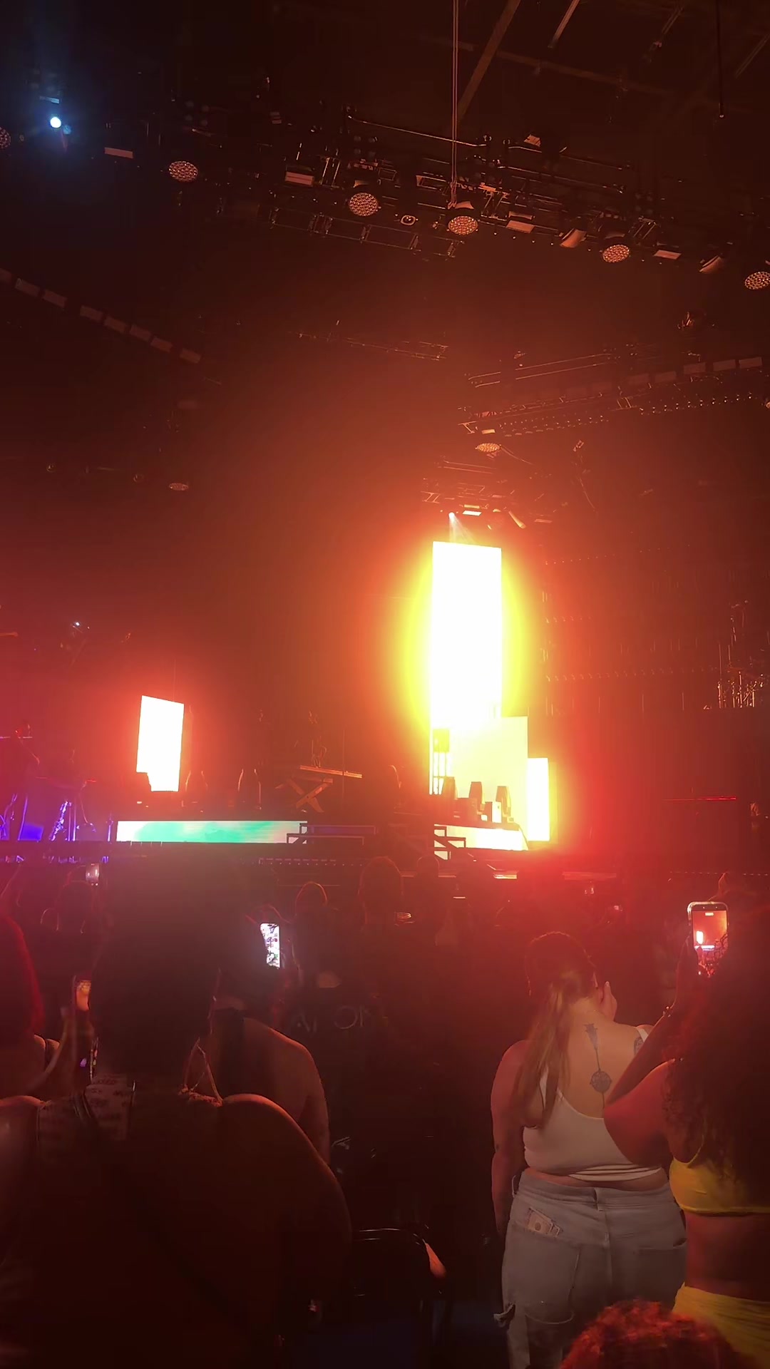 @Rhayanne