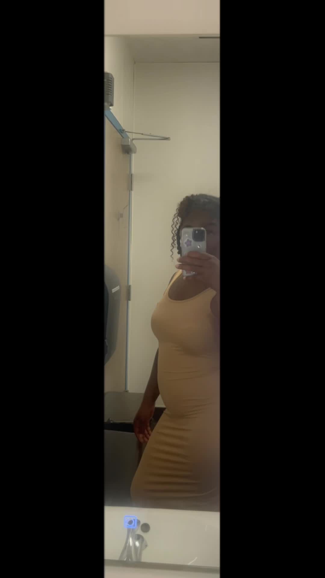 @Elanlocdmami_888