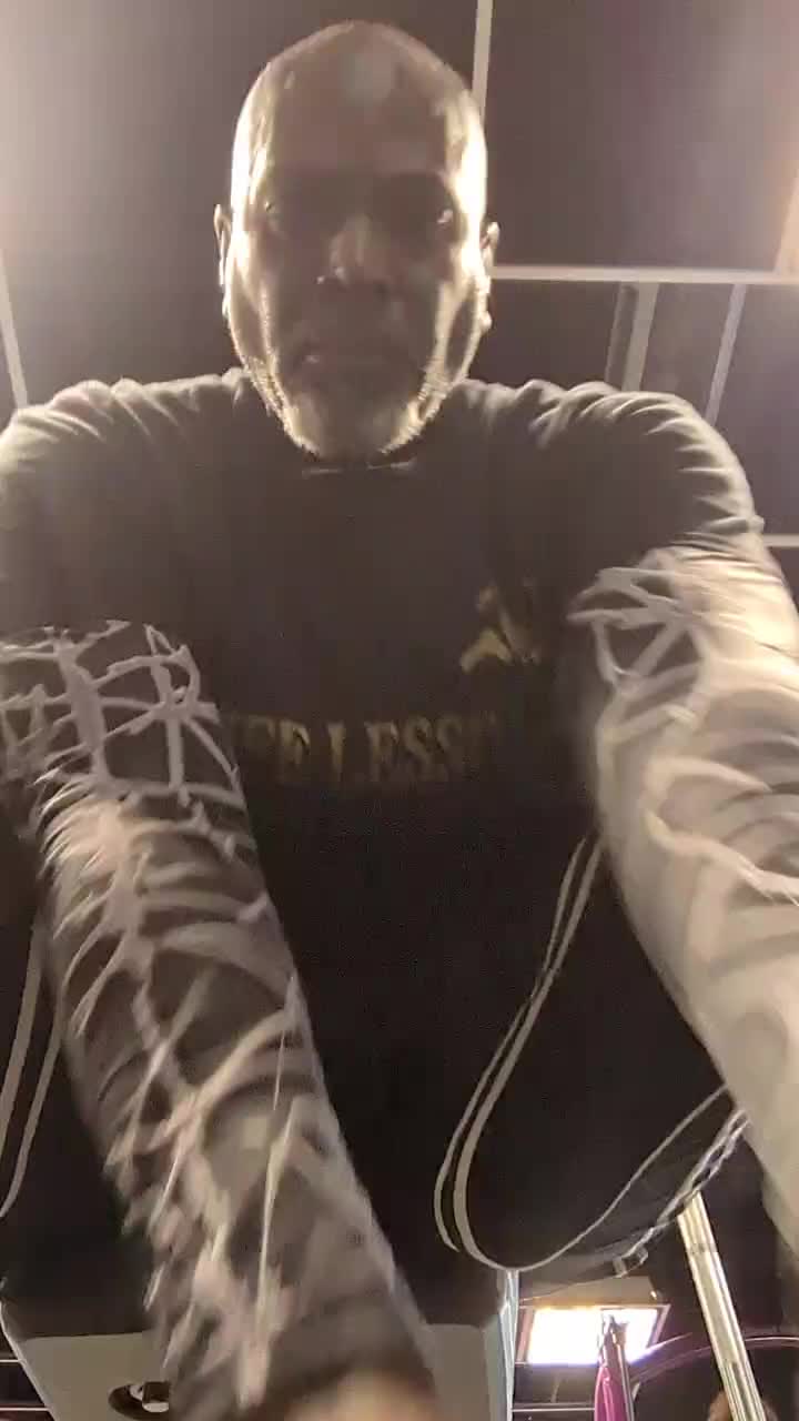 @bertmiller is bionic HIM♏🦂