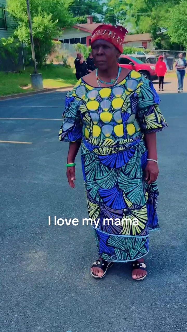 @Chantal Ngabusi