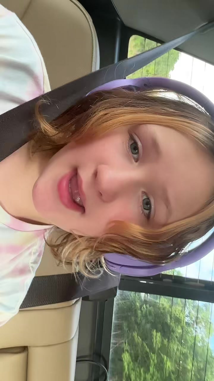 @Silly_Queen