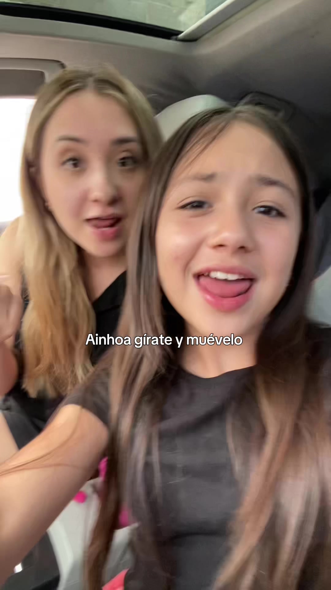 @Nia Mora