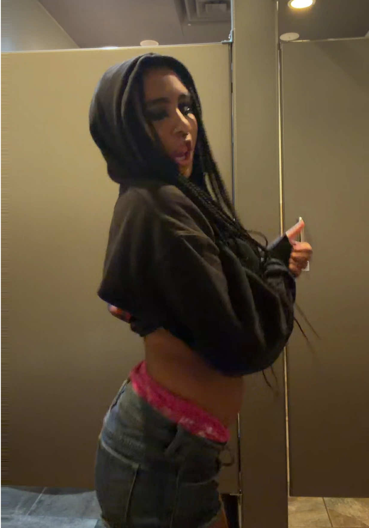 @sickfckleah