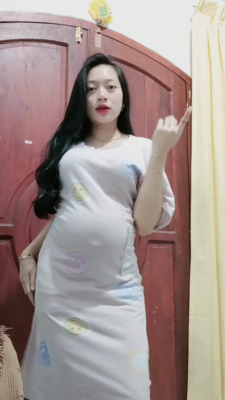 @Monee2