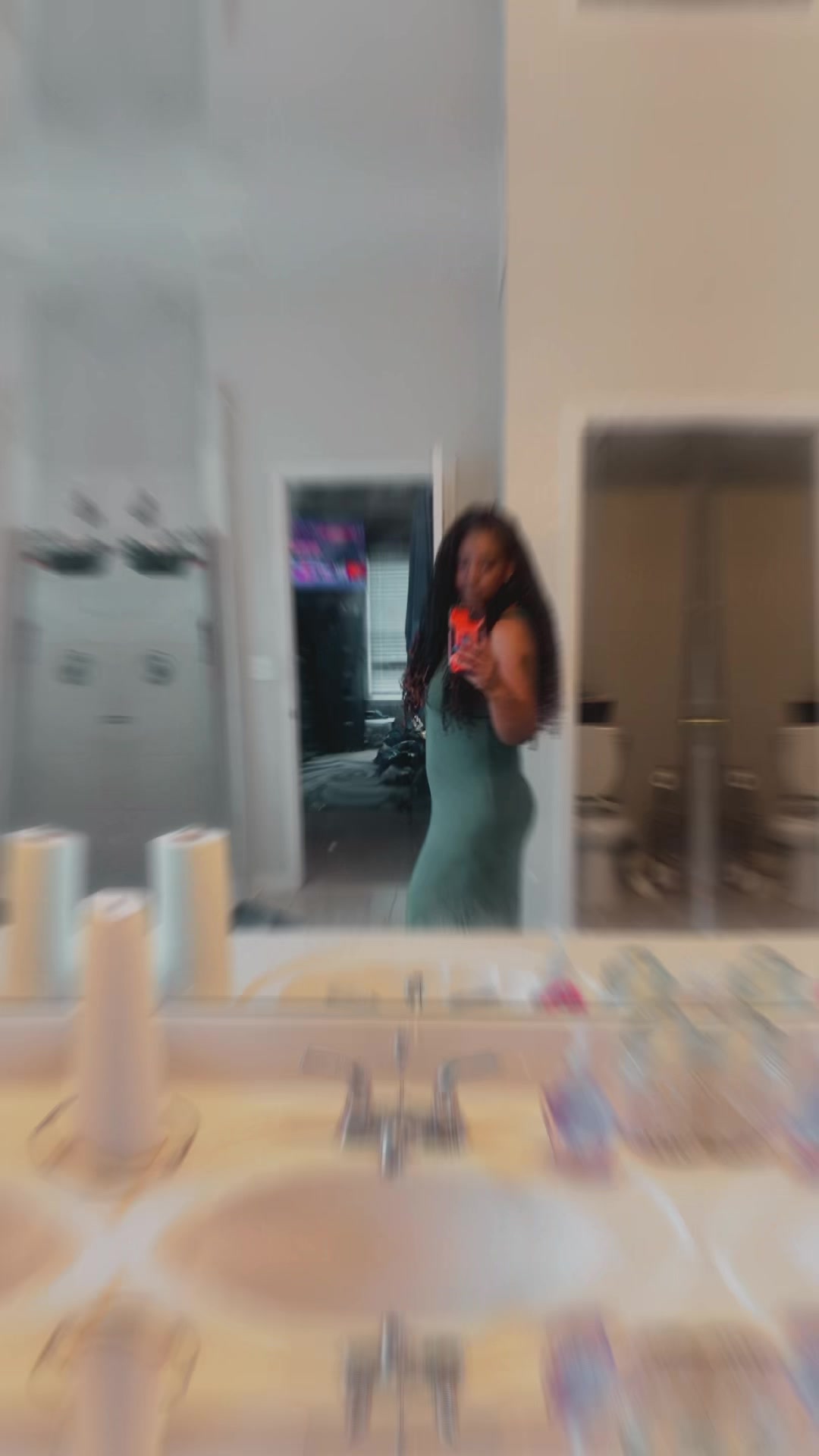 @T Lindsey Wit Da MØTION 🧭🌊🚀